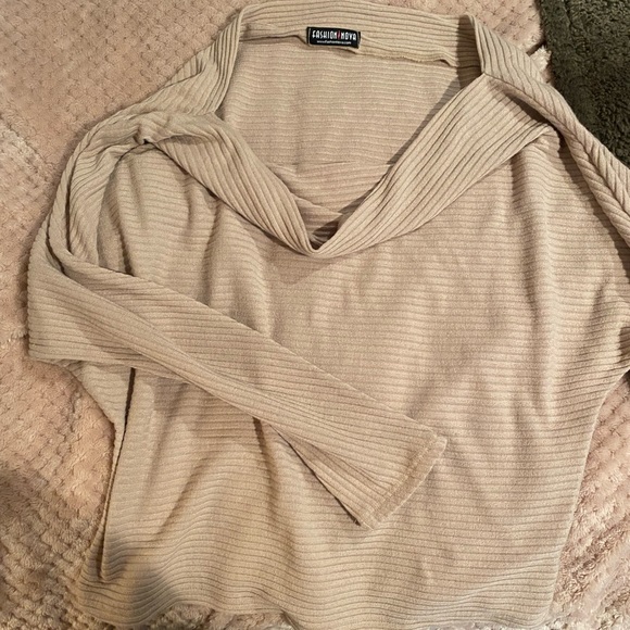 off the shoulder sweater top - Picture 3 of 3